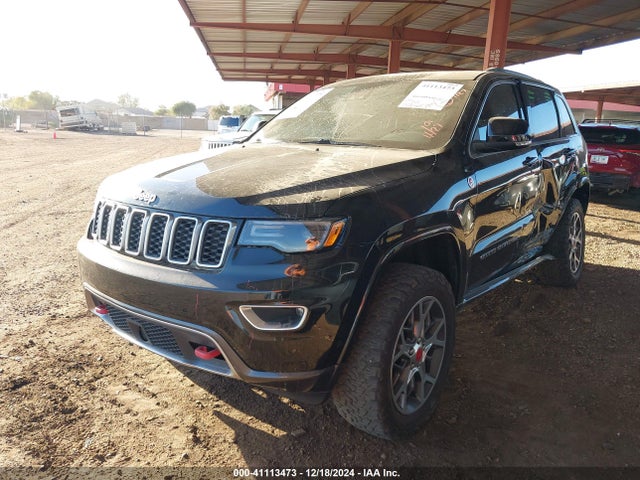1C4RJFBT9JC121219 Jeep Grand Cherokee Sterling Edition 4x4