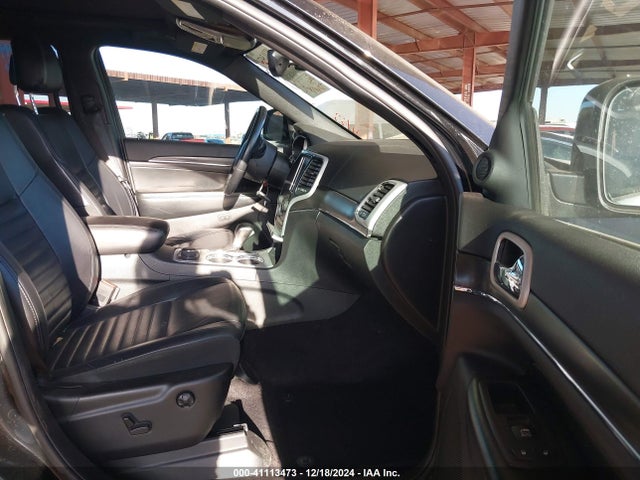 1C4RJFBT9JC121219 Jeep Grand Cherokee Sterling Edition 4x4