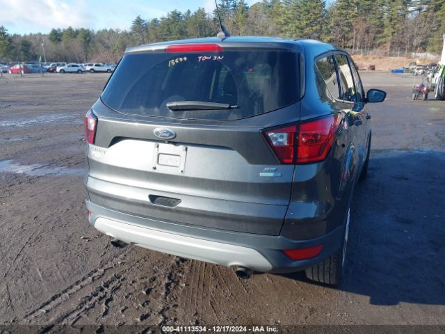 1FMCU9GD2KUA57256 Ford ESCAPE SE
