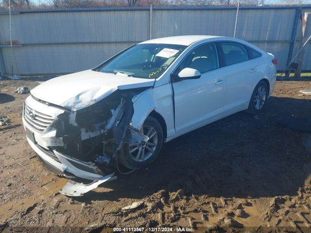 Hyundai SONATA SE 2017 5NPE24AF9HH560365 Image 2