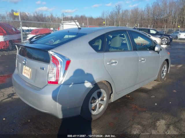 JTDKN3DU2E1762191 Toyota Prius Two
