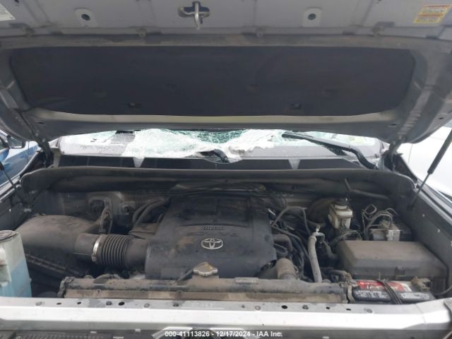 5TFUY5F18FX473460 Toyota Tundra Sr5 5.7l V8