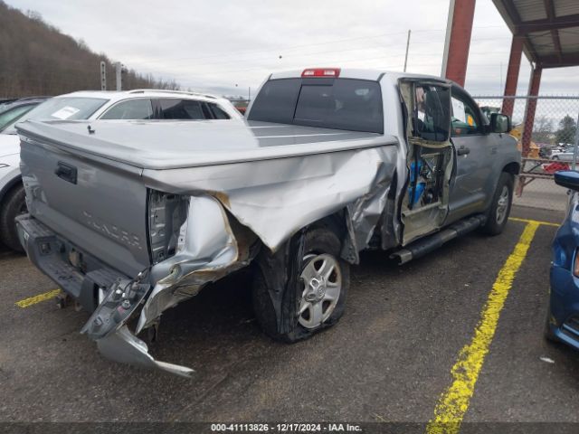5TFUY5F18FX473460 Toyota Tundra Sr5 5.7l V8