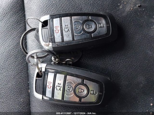 1FM5K8D85JGB83432 Ford EXPLORER XLT