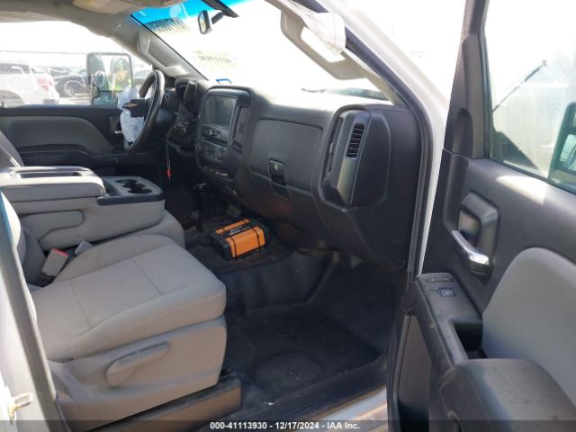 1GC2KUEGXJZ227161 Chevrolet Silverado 2500hd Wt