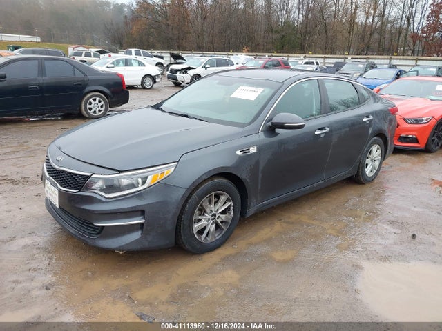KIA Optima Lx 2018 KNAGT4L34J5219323 Image 2