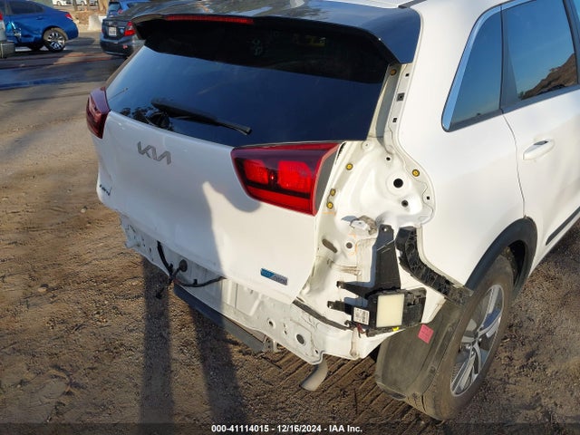 KIA Niro Lxs 2022 KNDCB3LC5N5546642 Image 18