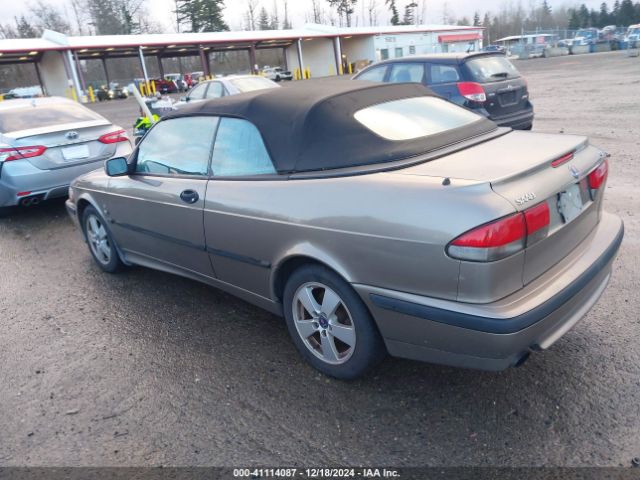 2002 SAAB 9-3 YS3DF75KX27016633 Photo 2