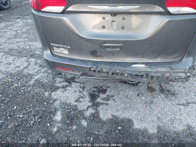 2C4RC1DGXHR723156 Chrysler Pacifica Touring