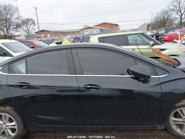 Chevrolet Cruze Lt Auto 2018 1G1BE5SM7J7157176 Image 13