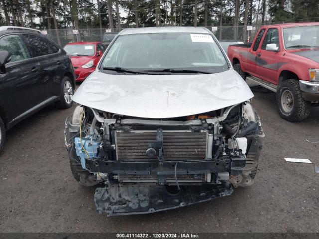 JTMBFREV3FJ020505 Toyota RAV4 LE