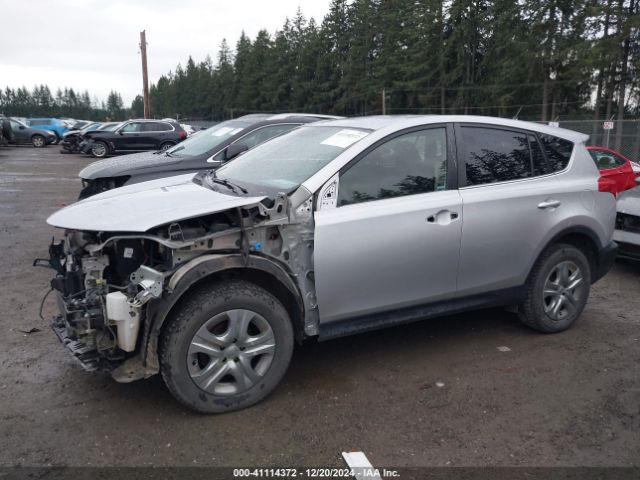 JTMBFREV3FJ020505 Toyota RAV4 LE