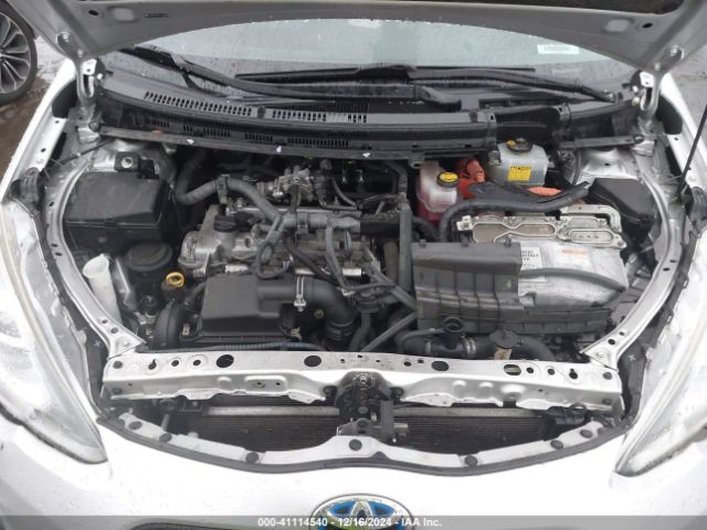 JTDKDTB3XG1122309 Toyota Prius C Two