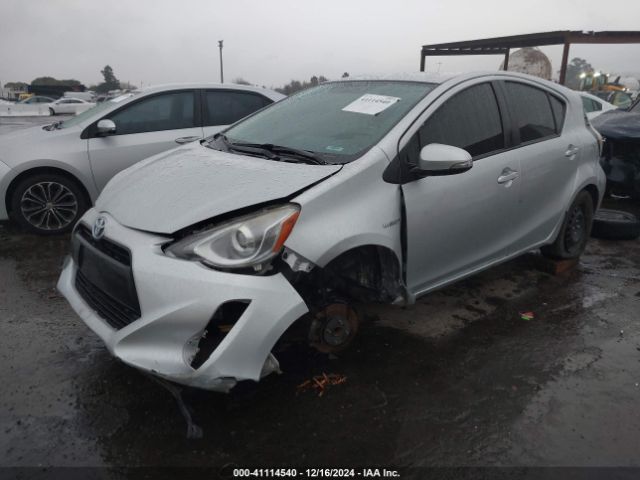JTDKDTB3XG1122309 Toyota Prius C Two