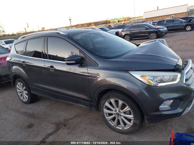1FMCU0J96HUB91258 Ford 2017