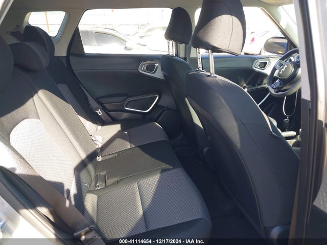 KIA SOUL LX 2022 KNDJ23AU6N7836301 Image 8