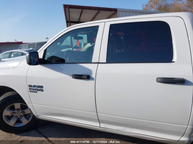 3C6RR6KG9NG388334 RAM 1500 Classic Tradesman  4x2 5'7 Box