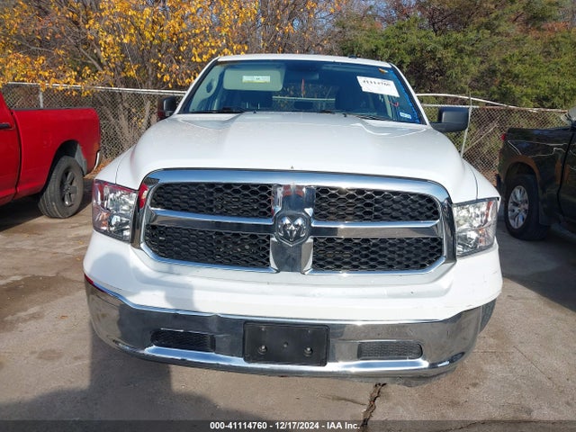 3C6RR6KG9NG388334 RAM 1500 Classic Tradesman  4x2 5'7 Box
