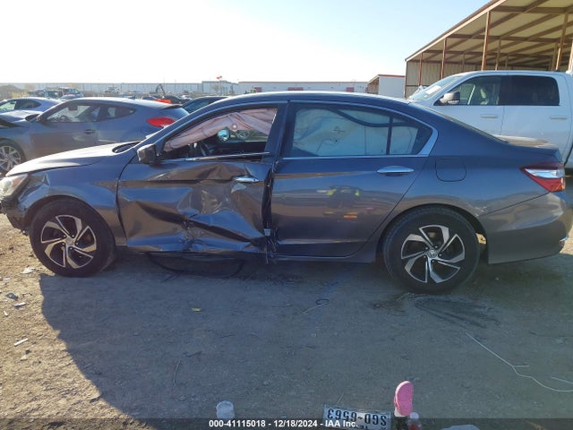 Honda ACCORD LX 2017 1HGCR2F38HA149599 Image 14