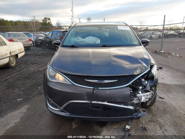 2C4RC1FG2KR652815 Chrysler Pacifica Touring Plus