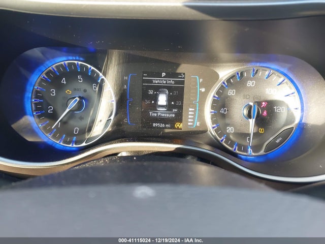 2C4RC1FG2KR652815 Chrysler Pacifica Touring Plus
