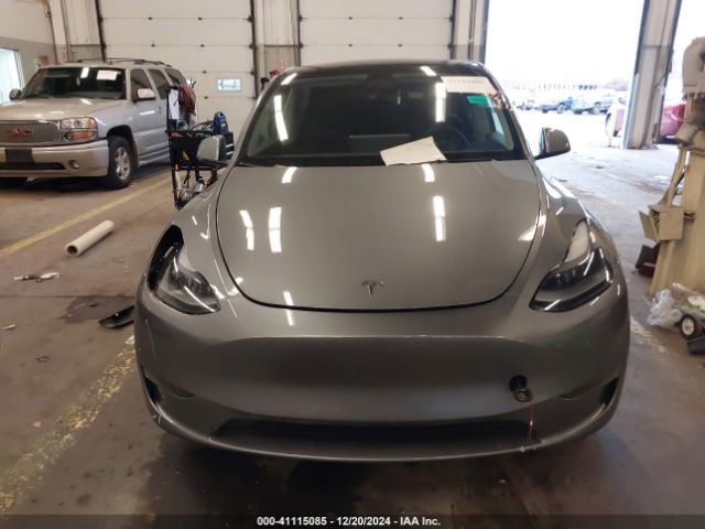 7SAYGAEEXRF170814 Tesla Model Y Long Range Dual Motor All-wheel Drive