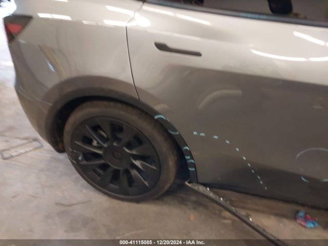 7SAYGAEEXRF170814 Tesla Model Y Long Range Dual Motor All-wheel Drive