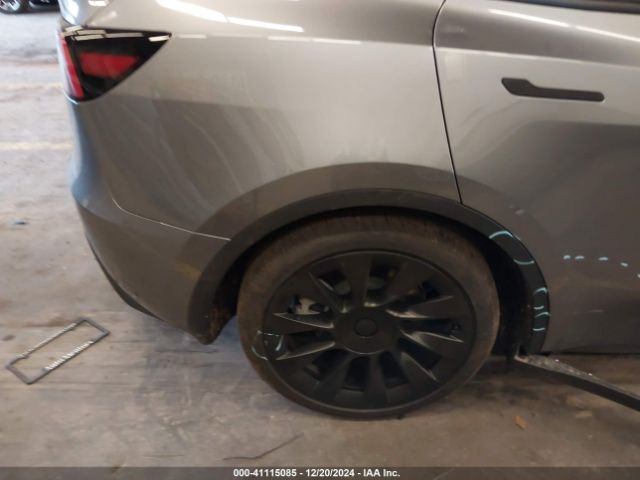 7SAYGAEEXRF170814 Tesla Model Y Long Range Dual Motor All-wheel Drive