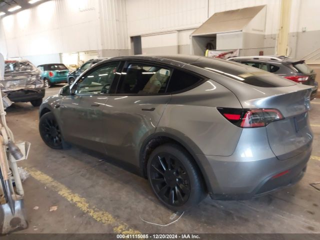 7SAYGAEEXRF170814 Tesla Model Y Long Range Dual Motor All-wheel Drive