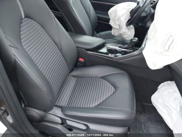 2018 TOYOTA CAMRY 4T1B11HK1JU516276 Photo 4