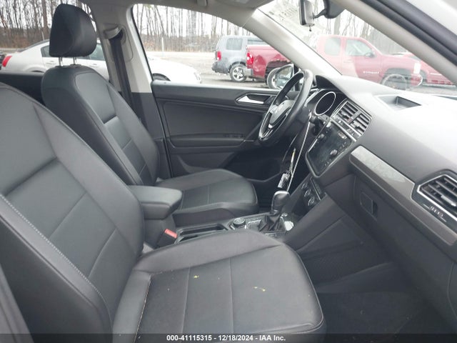 3VV2B7AX8JM165592 Volkswagen Tiguan 2.0t Se/2.0t Sel