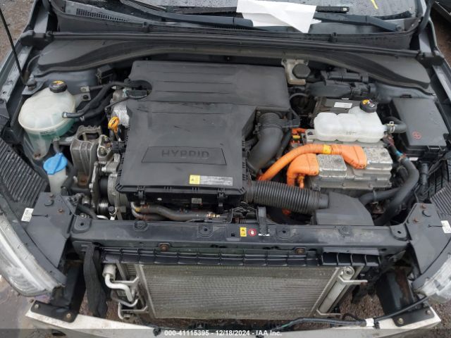KMHC65LC9JU075820 Hyundai Ioniq Hybrid Blue