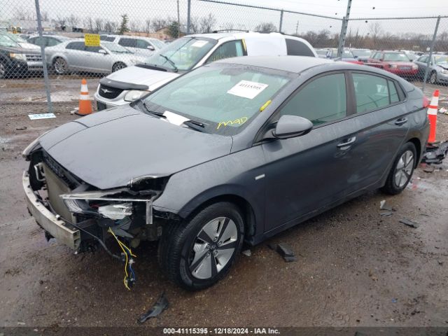 KMHC65LC9JU075820 Hyundai Ioniq Hybrid Blue