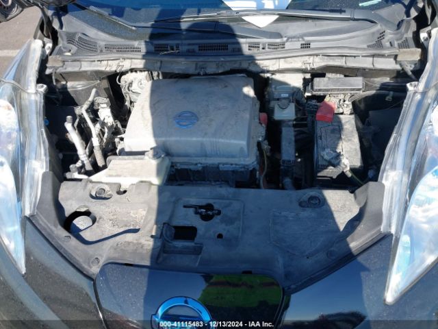 1N4AZ0CP5EC335074 Nissan LEAF SV