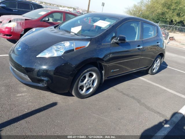 1N4AZ0CP5EC335074 Nissan LEAF SV