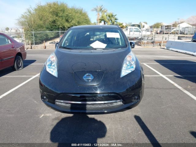 1N4AZ0CP5EC335074 Nissan LEAF SV