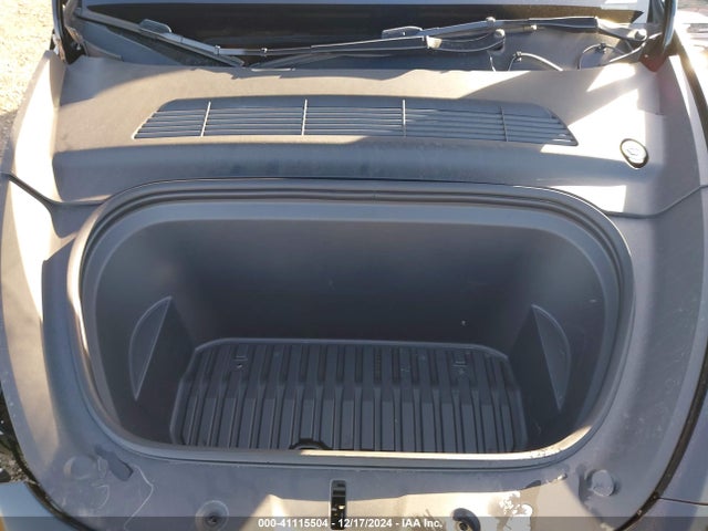 7SAYGDEE0NF365168 Tesla Model Y