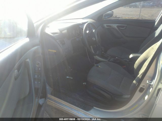 5NPDH4AE9GH752692 Hyundai ELANTRA SE