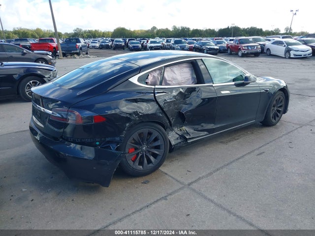 2018 TESLA MODEL S 5YJSA1E25JF268230 Photo 3