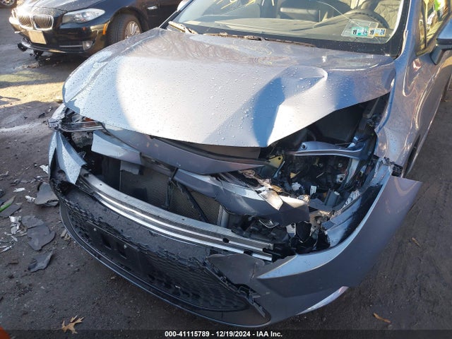 JTDEPRAE6LJ051694 Toyota COROLLA LE