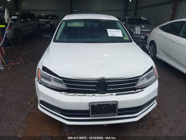 3VWD67AJ2GM238615 Volkswagen Jetta 1.4t Se
