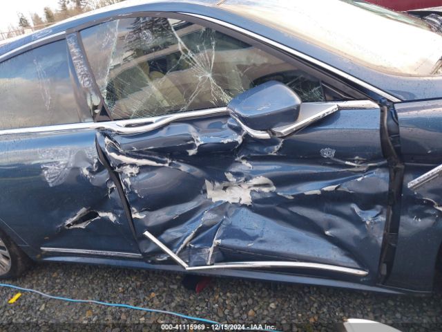 1LN6L9SK7J5615052 Lincoln Continental Select