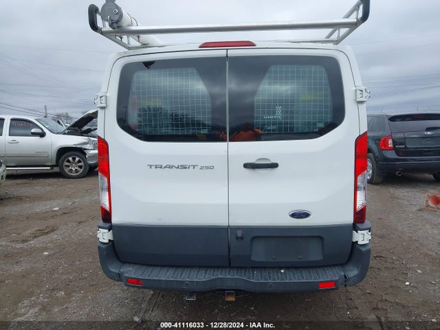 Ford Transit-250 2016 1FTYR1YM6GKB17053 Image 16