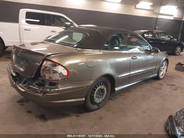 2008 MERCEDES-BENZ CLK 550 WDBTK72F18T090933 Photo 3