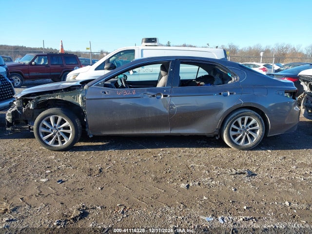 Toyota CAMRY LE 2022 4T1C11AK0NU712200 Image 14