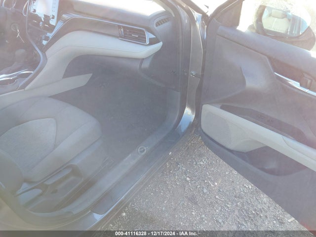 Toyota CAMRY LE 2022 4T1C11AK0NU712200 Image 5