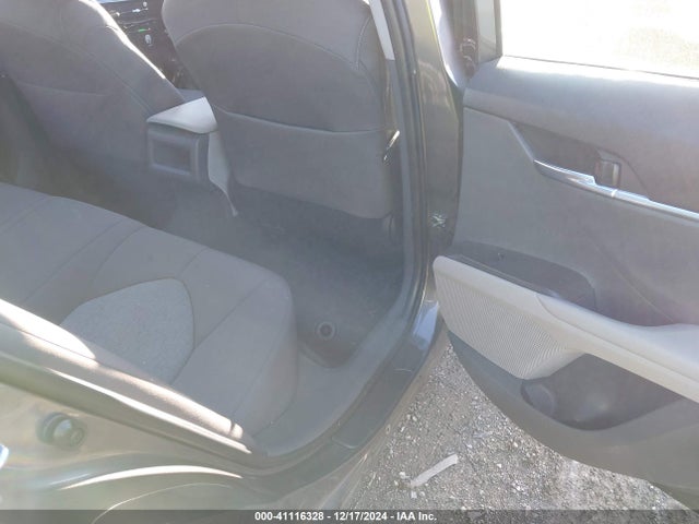 Toyota CAMRY LE 2022 4T1C11AK0NU712200 Image 8