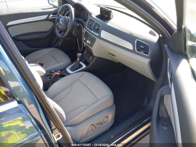 WA1JCCFS9JR022740 Audi Q3 2.0t Premium/2.0t Sport Premium