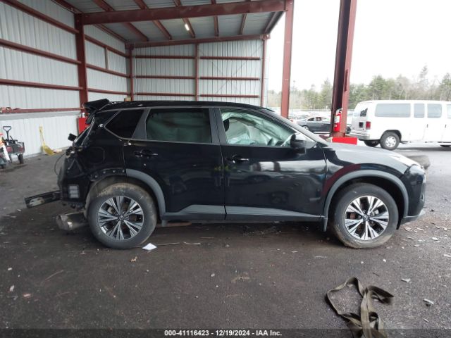 5N1BT3BB1NC697387 Nissan Rogue Sv Intelligent Awd