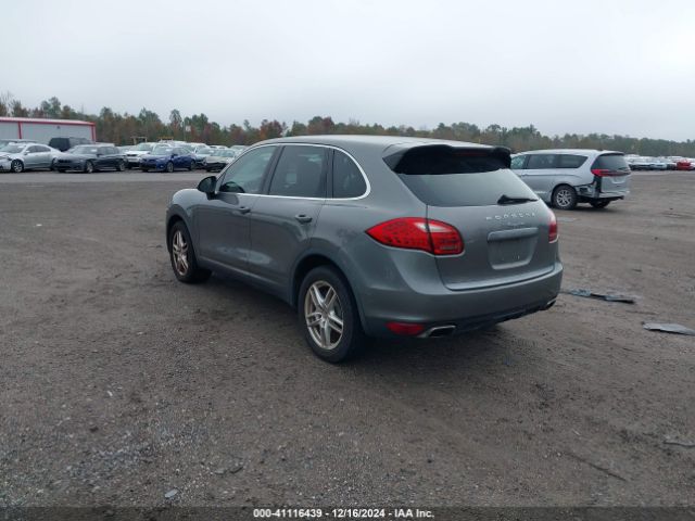 2012 PORSCHE CAYENNE WP1AA2A25CLA11980 Photo 2